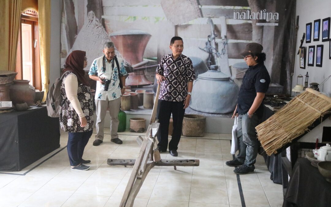 Tim dari Kemendikbud Kunjungi Museum Naladipa