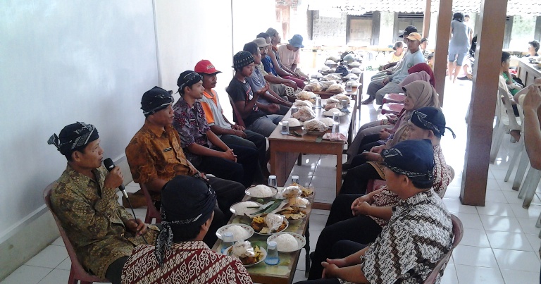 Tradisi Nyadran Wulan di Desa Dermaji