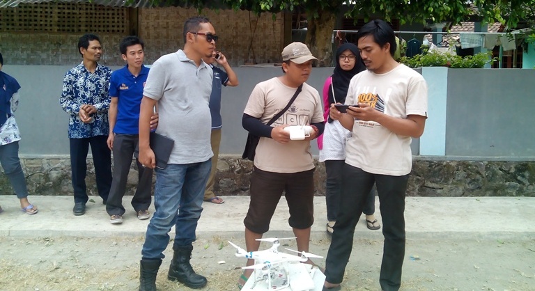 Desa Dermaji Lakukan Pemetaan dengan Pesawat Tanpa Awak