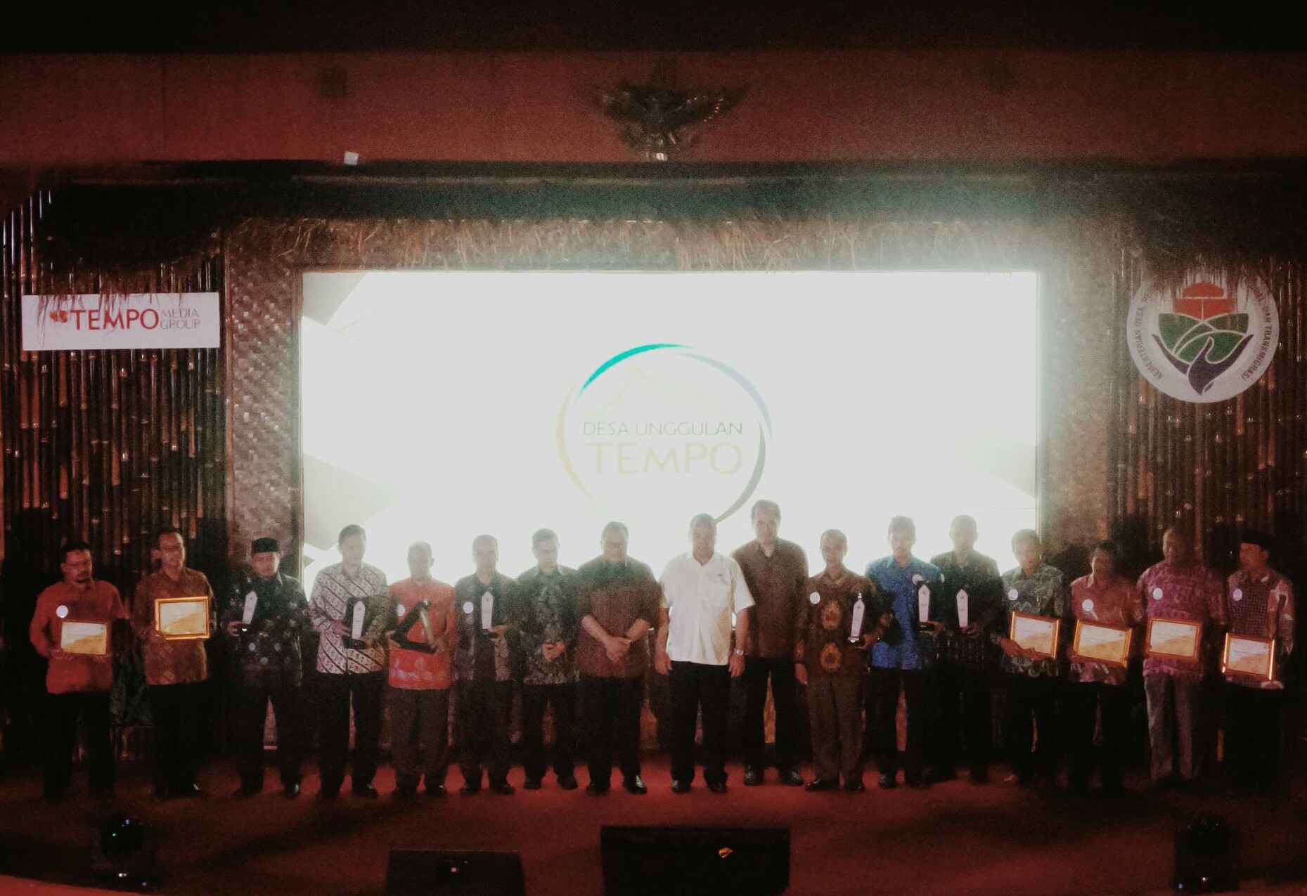 Desa Dermaji Raih Penghargaan Sebagai Desa Unggulan Pilihan Tempo 2016