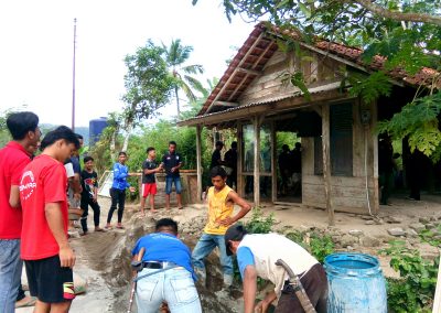 Komunitas PWD Lakukan Bedah Rumah di Grumbul Gempol