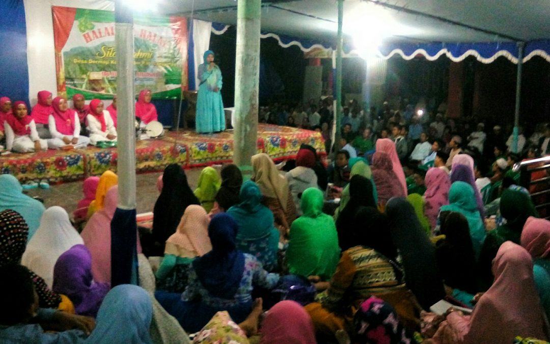 Pengajian Silaturahmi Tingkat Desa Dermaji Digelar di Halaman Masjid Baiturrahman