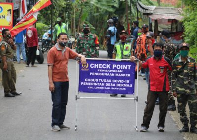 Gugus Tugas Covid-19 Desa Dermaji Lakukan Operasi Penggunaan Masker