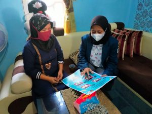 Lalai dalam bermasker, Mahasiswa KKN UNDIP beri “Si Kemas”